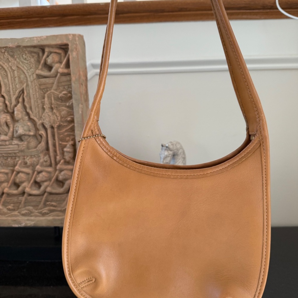 *SOLD* Vintage Coach Ergo Mini Zip Bag 9020